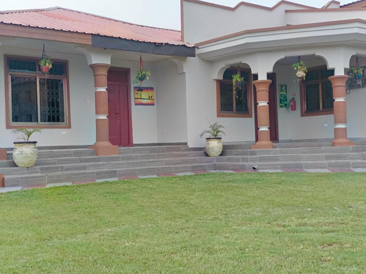 Indigo Cottage And Apartment Kumasi Exterior foto